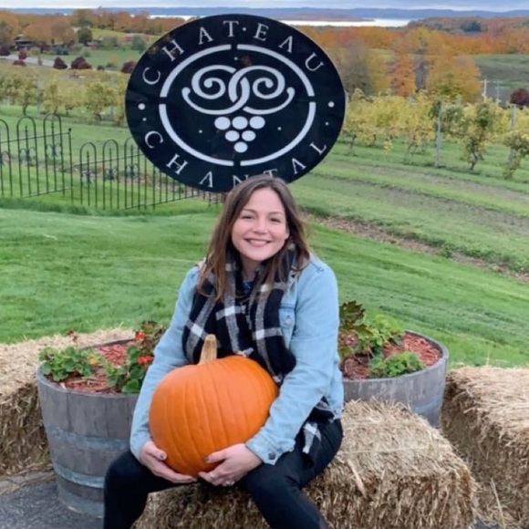 Hi I’m Stephanie - Picture 4 of 16